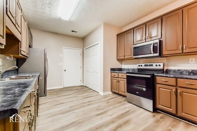 Foto del edificio - 3949 Tyler Ct