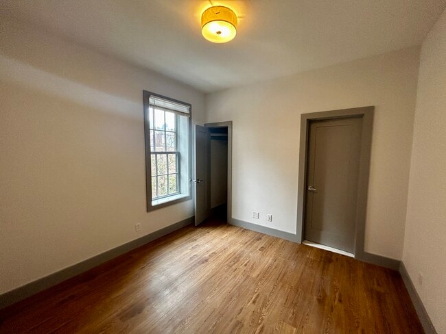 Building Photo - 86 Saint Botolph St