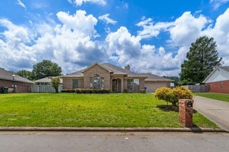 Building Photo - 8808 Timberlyn Way