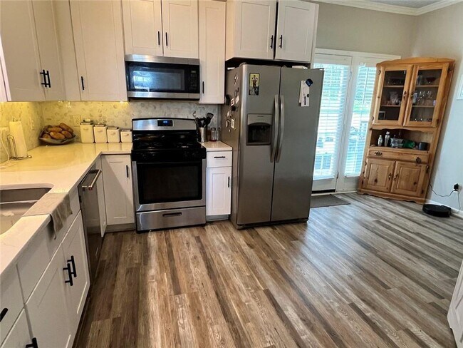 Foto del edificio - 225 Lee Ct