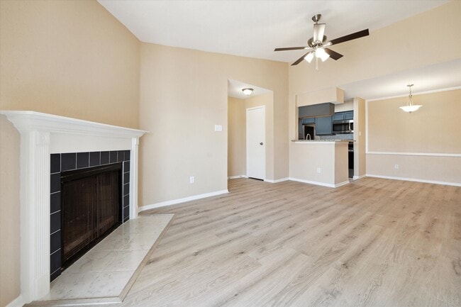 Foto del edificio - 11201 Lynbrook Dr