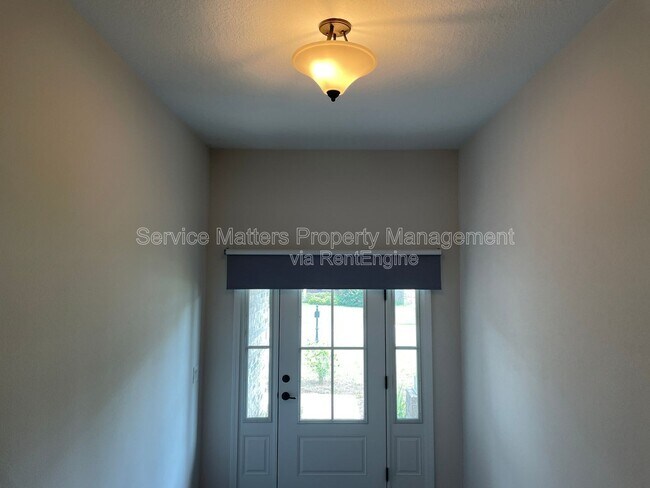 Foto del edificio - 4978 Covenant Cir