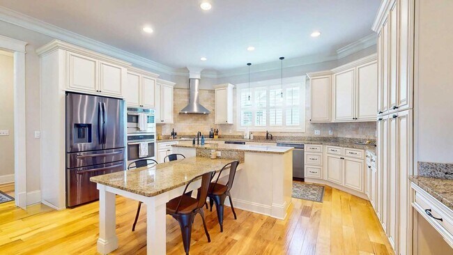 Foto del edificio - 321 Madison Grove Blvd