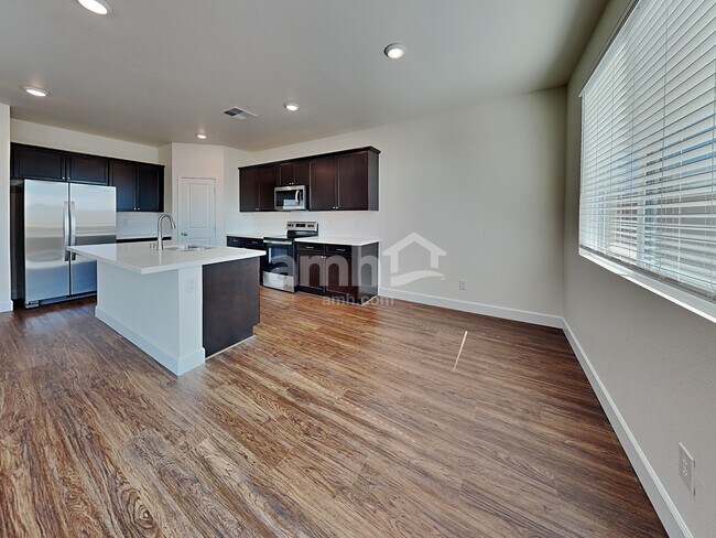 Building Photo - 6106 Theodore St