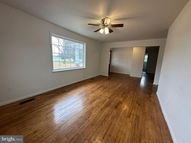 Foto del edificio - 14835 Rock Point Rd