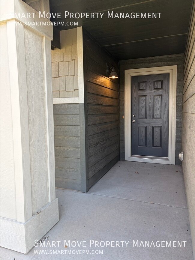 Building Photo - 3440 N W 12th Ave