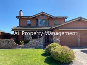 Building Photo - 9 San Fernando Cir