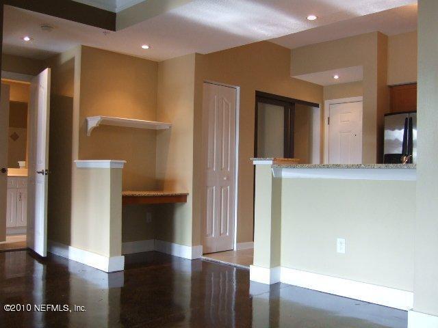 Foto principal - 10435 Mid Town Pkwy