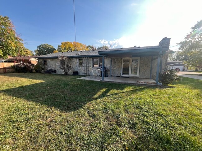 Building Photo - 616 Lawndale Dr