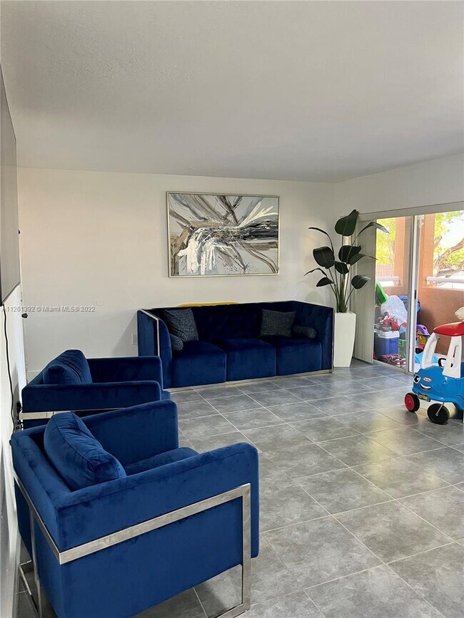 Foto del edificio - 6201 SW 131st Ct