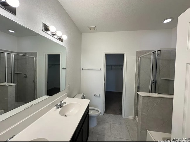 Building Photo - 14223 Laurel Br