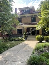 Building Photo - 1458 Cherokee Rd