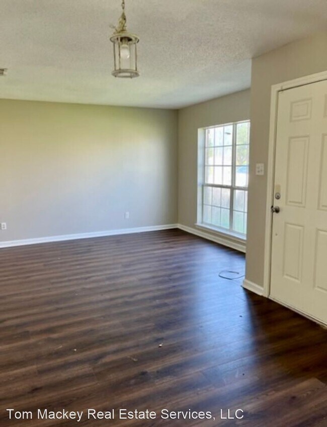 Building Photo - 4 br, 2 bath House - 11128 N. Bayou View Dr