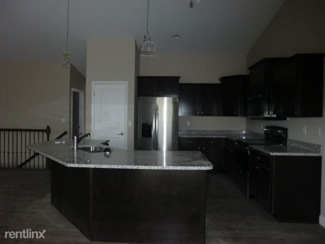Building Photo - 2 br, 2 bath  - 5816 Executive Plaza Dr