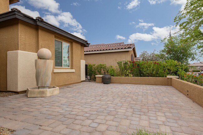 Building Photo - Gorgeous Single Story in Henderson