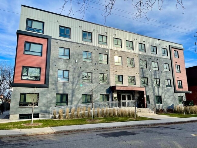 Extérieur - 417 Nelson - Student Living