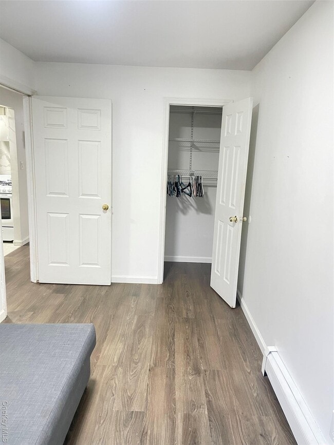 Foto del edificio - 767 Forest Ave