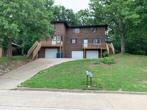 Building Photo - 2211 Weathered Rock Rd