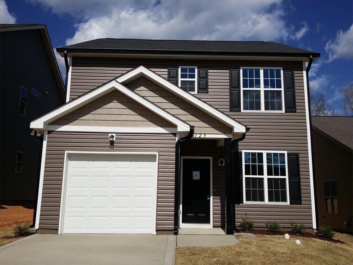 129 Golden Gate Pkwy, Clayton, NC 27520 House Rental in Clayton, NC