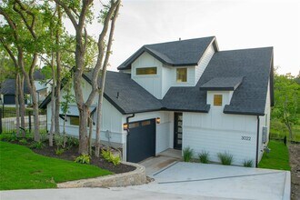 Building Photo - 3022 Sunridge Dr