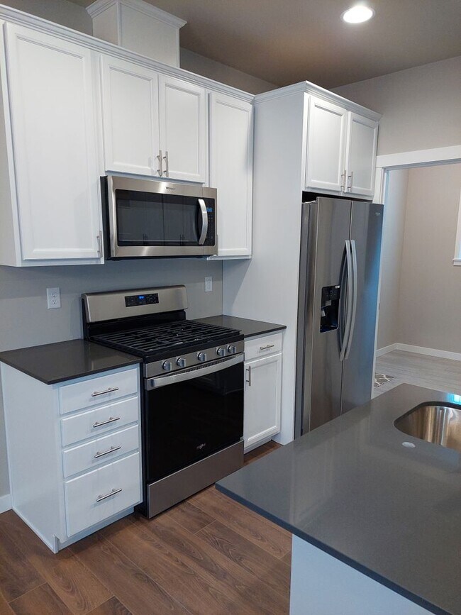 Foto del edificio - Beautiful Three Bedroom In Ferndale