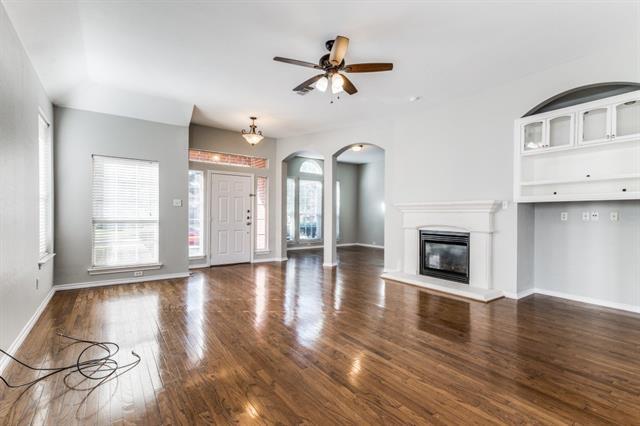 Building Photo - 2705 White Rock Dr