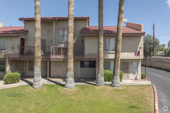 Building Photo - Orangewood Grove