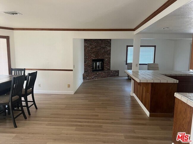 Foto del edificio - 43627 Ryckebosch Ln