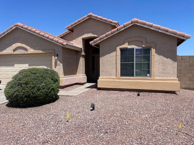 Building Photo - Single Level 4 Bedroom Home, Corner Lot! C...