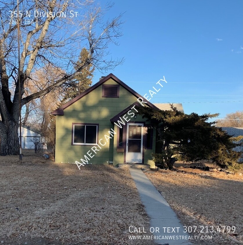 Primary Photo - Cute Home with fenced yard