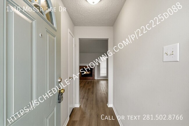 Building Photo - 1310 Mossridge Dr