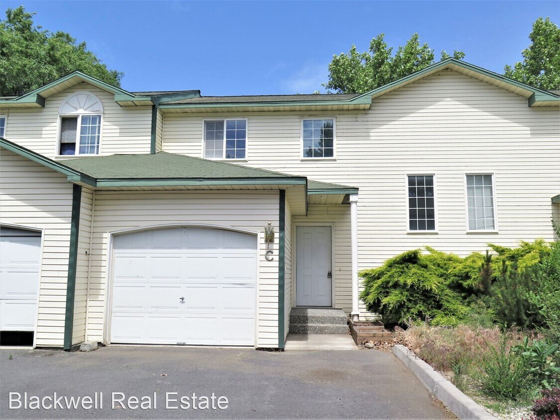 1416 S Skyline Dr, Moses Lake, WA 98837 Apartment for Rent in Moses