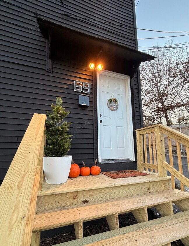 Entrada frontal privada - 69 Winchester St