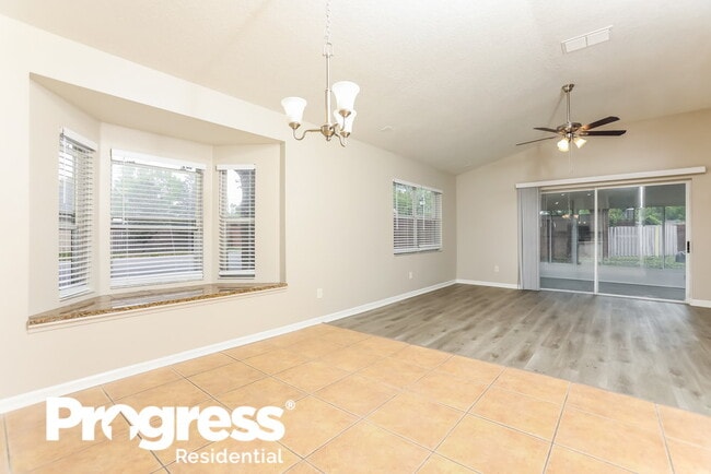 Building Photo - 5626 Rywood Dr