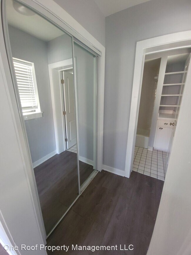 Foto del edificio - Studio, 1 bath House - 4524 Broadway Boule...