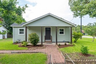 134 E Bernard St