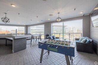 Building Photo - South Ridge