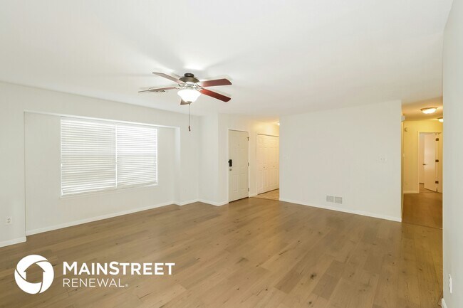 Foto del edificio - 1003 Stonebrook Ln