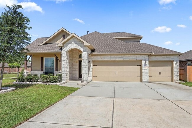 Building Photo - 2701 Bayrose Dr