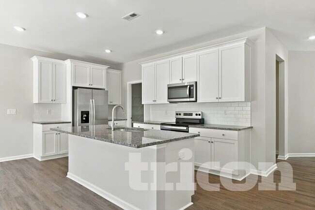 Building Photo - 6060 Dutton Dr