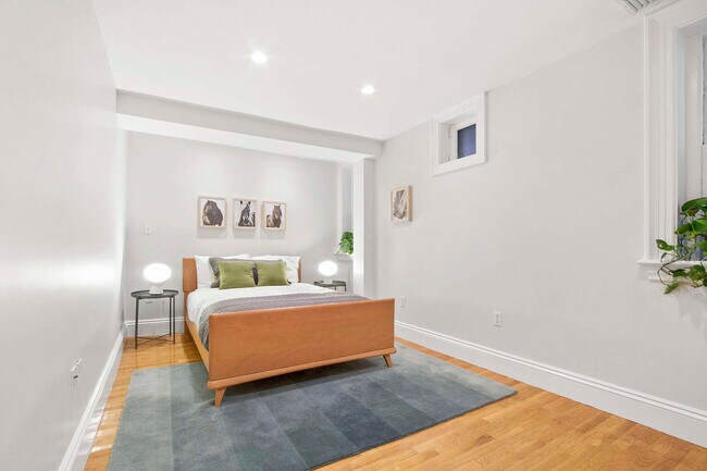 Foto del edificio - 244 Beacon St