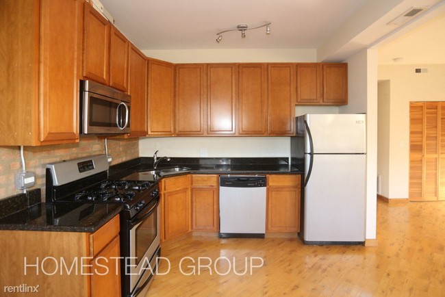 Foto del edificio - 1120 E Hyde Park Blvd