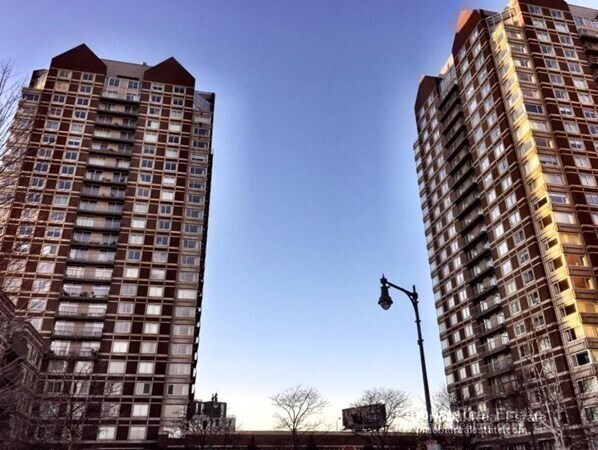Foto del edificio - 10 Museum Way