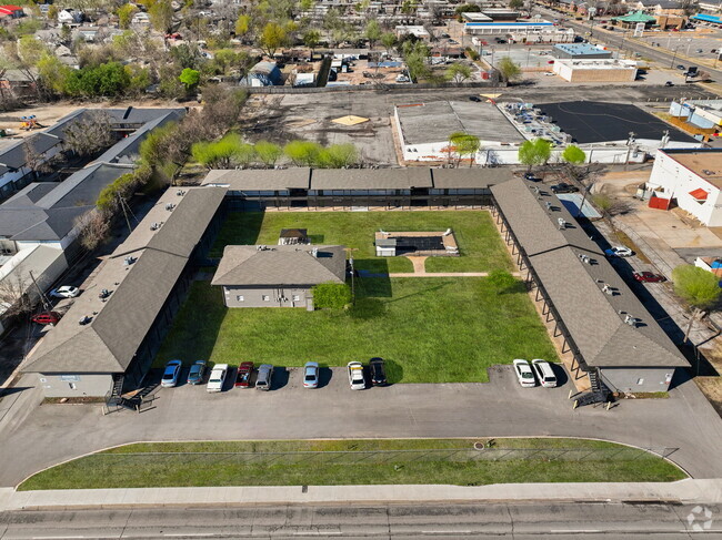 Building Photo - The Pointe at 23rd Apartments