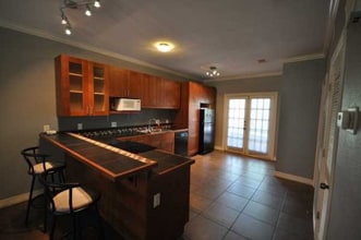 Building Photo - 2801 Rio Grande St