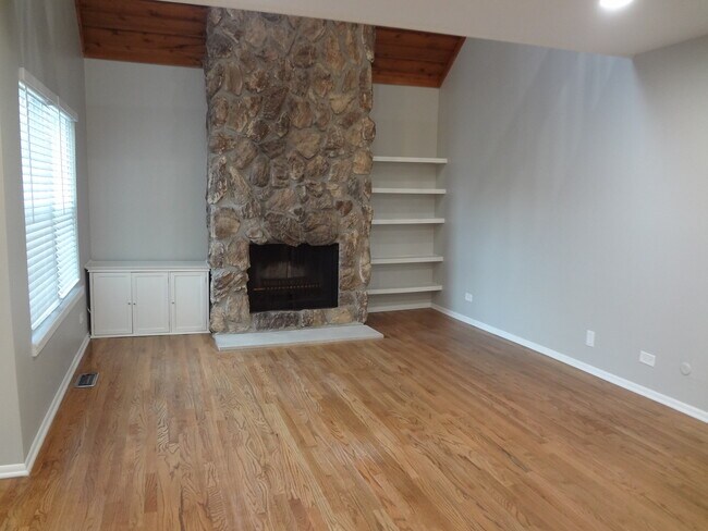 Building Photo - 755 Chandler Rd