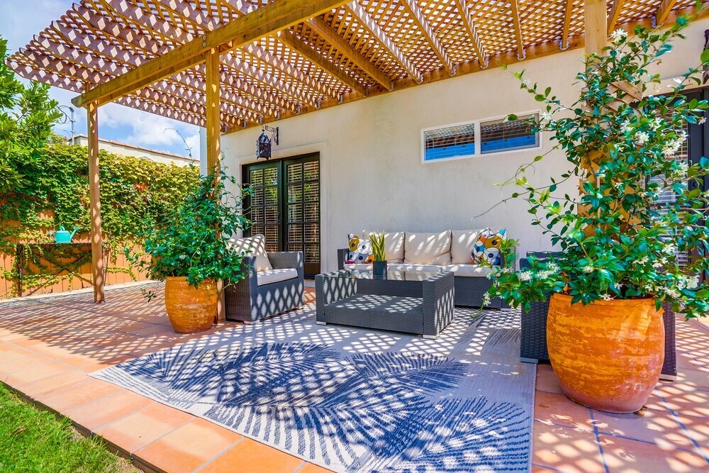 Foto principal - 1359 Carmona Ave