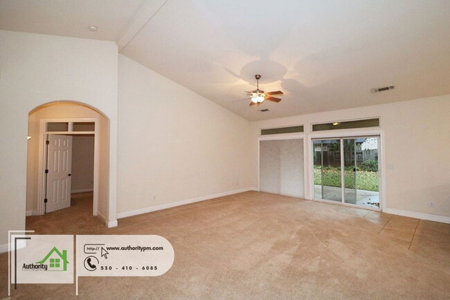 Building Photo - 618 Casa Buena St