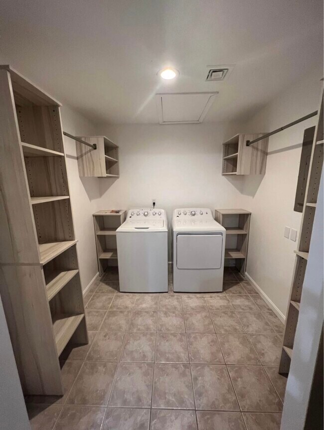 Foto del edificio - 2854 Buxton Ct