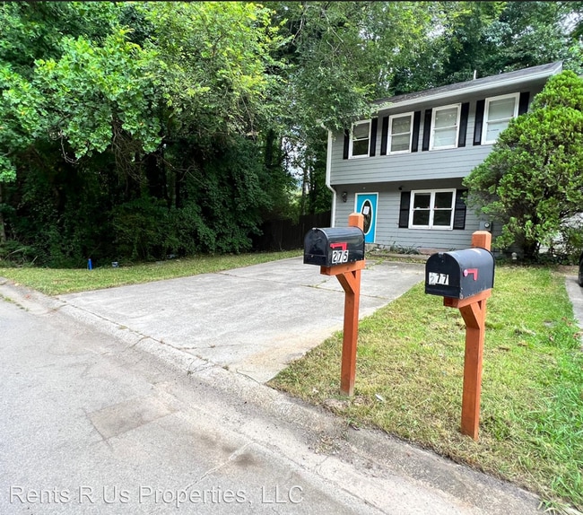 3 br, 2.5 bath House 275 Juliet Ln SW 1 House Rental in Marietta